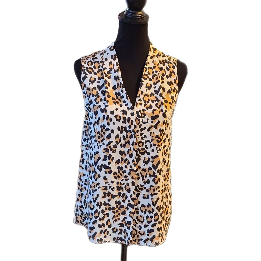 Aritzia Babaton NWT Akira Cheetah Print Silky Satin V-Neck Blouse Size L (12-14)